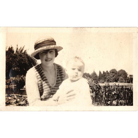Vintage Sepia Photo Woman In Hat Holding Child Outdoors Circa 1920s - Picture 1 of 2